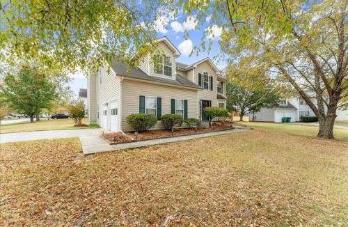 Belmont House | Ethnic Inspired Stonecrest Retreat Spacious Home Sleeps 8