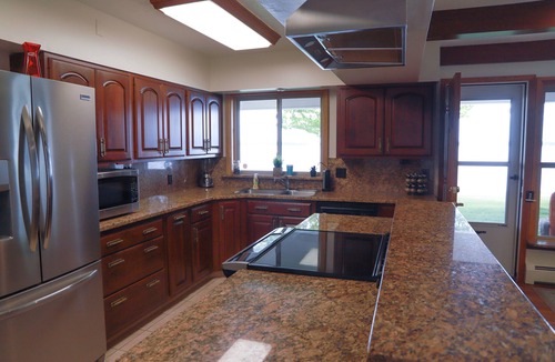Cadillac House | Executive 4600 sq. ft. Lakefront Estate on Lake Mitchell in Cadillac, Michigan