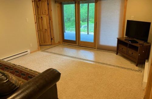 Three Lakes House | Executive Home with Excellent Lake Views