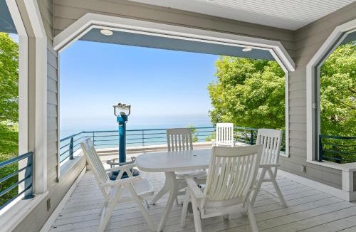 Port Sheldon House | Experience luxury at Lakefront Villa