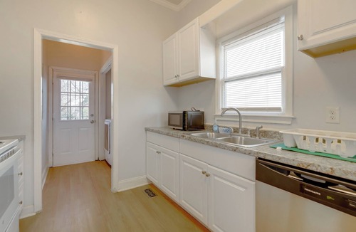 Mechanicsville House | Extended Stay Near Dtwn! Spacious ATL Home w/Yard