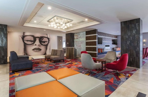 East Point Hotel | Family-Friendly ATL Stay | 3 Units | Near Georgia Aquarium - 7 miles