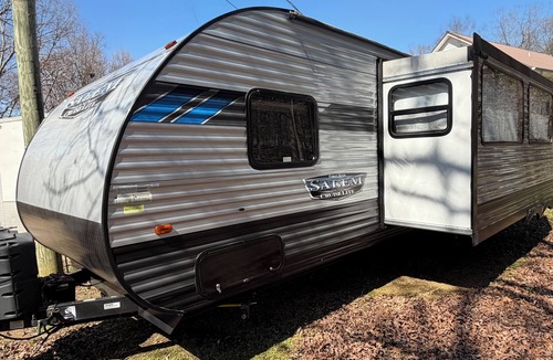 Jasper House | Family Friendly Bunkhouse RV