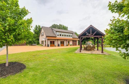 Hernando House | Farm & Lake Views: Rural Mississippi Loft Apt