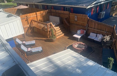 Chattanooga House | Fascinating 2 bed get away exterior TV and BBQ