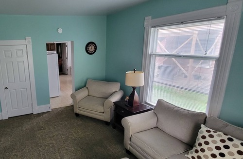 Owosso Apartment | Fins Inn Apt B