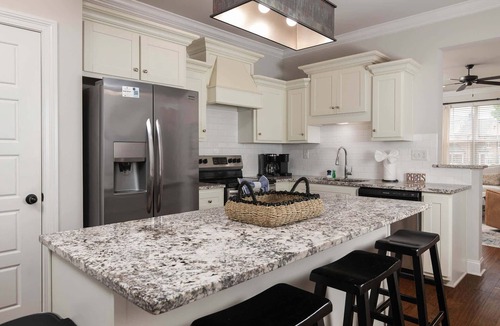 Oxford Apartment | Fins Up At Fieldstone