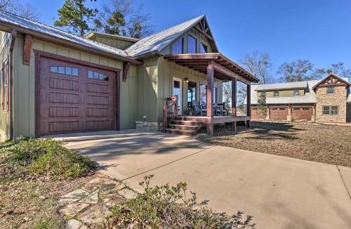 Shelby House | Fire Pit & Grill: Pet-Friendly Shelby Home!