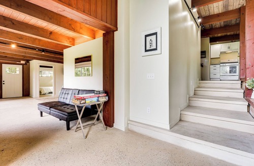 Vandercook Lake House | Fire Pits & Grill: Lakefront Jackson Home