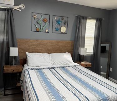 Navy Point Apartment | Fishing Retreat C