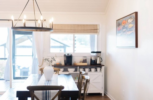 Jacksons' Gap House | Flat waterfront lot,3ft swim area, pergola,3 docks, green fish lights, sunsets!