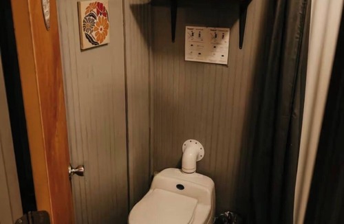 Albertville Cabin | Fox’s Den Cozy Stay With WIFI