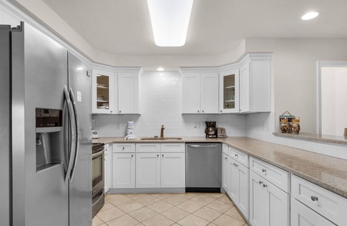 Miramar Beach House | Free Beach Chairs and Umbrella Setup, Deck with Grill, Walk to the Beach, Pool