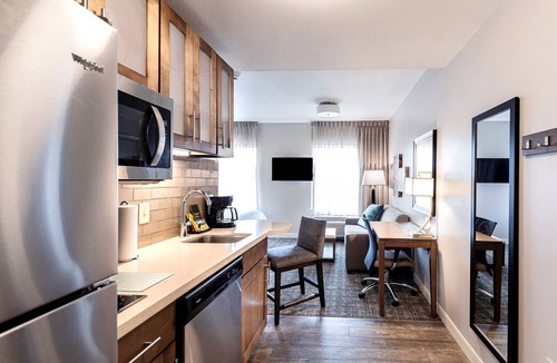 Montgomery Apartment | Free Breakfast. Outdoor Pool. Gym. Your Next Trip!