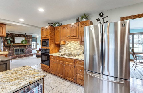 Melmore House | Fun w/Family! Peaceful Countryside Tiffin Retreat