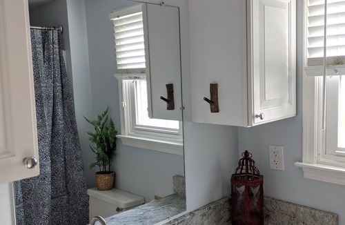 West Bloomfield House | ✨ Funky Home Hideaway ✨ Home away from home among the lakes!