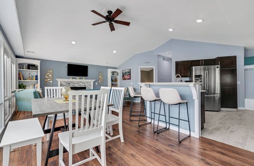 Jackson Cottage | Gilletts Lake Getaway: Your Winter Wonderland for Skiing, Snowmobiling, and Relaxation