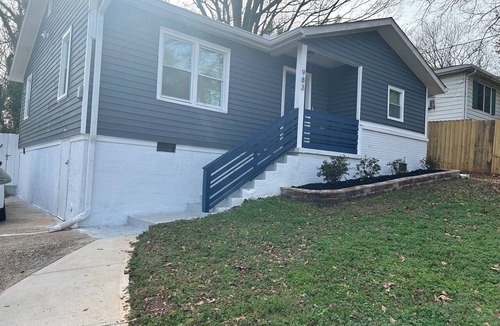 East Side House | Gorgeous 3-bedroom bungalow with AC in vibrant Atlanta