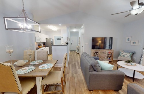 Foley Condo | Gorgeous 3BR Condo in FOLEY near OWA/THE BEACH!