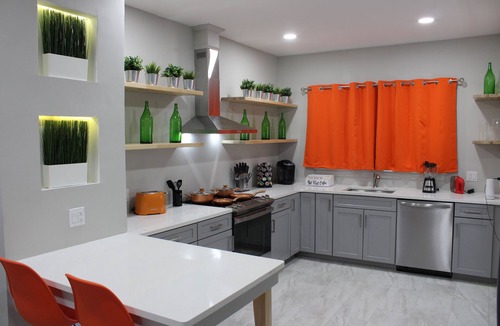 Detroit House | Gorgeous remodeled home, with entertainment, and massage chair for relaxing!