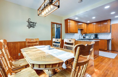 Grand Blanc House | Grand Blanc Rental w/Gas Grill & Private Yard