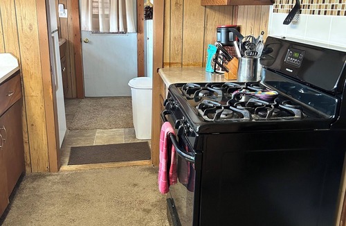 Lake Odessa Cottage | Grandma’s Lake House - A cozy 2-bedroom lake front cottage on Jordan Lake.