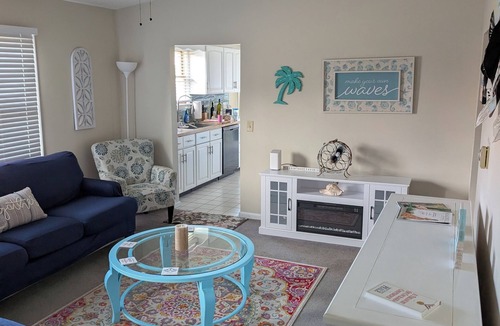 Caseville House | Grateful in Caseville! Charming 3-bedroom 1.5 bath estate. sleeps 8, beach near.