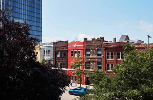 Downtown Toledo Apartment | Great downtown location and easy check in!