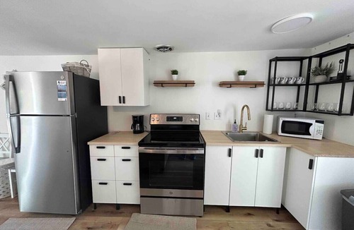Lexington Cabin | Great Lakes Resort - Entire Beach House - Suite 15 and 16