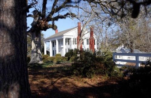 Clinton House | Greek Revival 8br/6.5b w/Kitchen-35 Min to U of Alabama!
