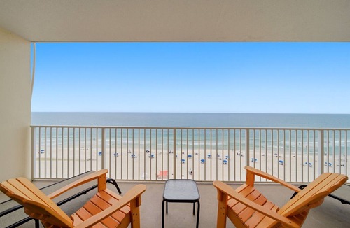Gulf Shores Condo | GULF BEACH FRONT, ‘Beach Chic' Crystal Shores 806 ON THE WATER