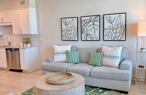 Gulf Shores Condo | Gulf Front Condo! Lowrise, Modern and Clean. Best Location in Gulf Shores.