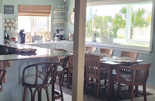 Villa Primera House | GULF FRONT PENSACOLA BEACH 4BD/3BA HEATED POOL PET FRIENDLY