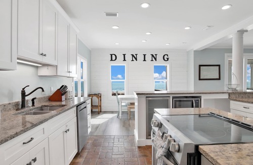 Morgantown House | Gulf Front Retreat | Community Pools | Pet Friendly