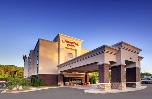 Leeds Hotel | Hampton Inn Birmingham/Leeds