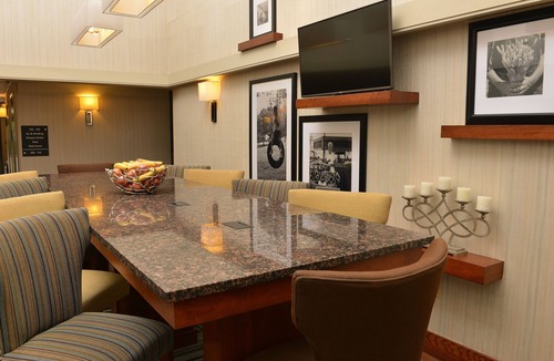 Springfield Hotel | Hampton Inn Springfield-South
