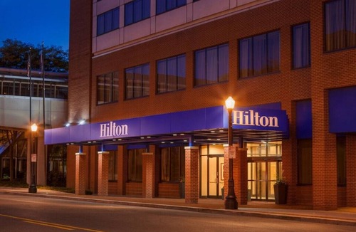 West Central Hotel | Hilton Fort Wayne at the Grand Wayne Center 5