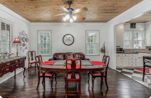 Northport House | Historic Bellwood