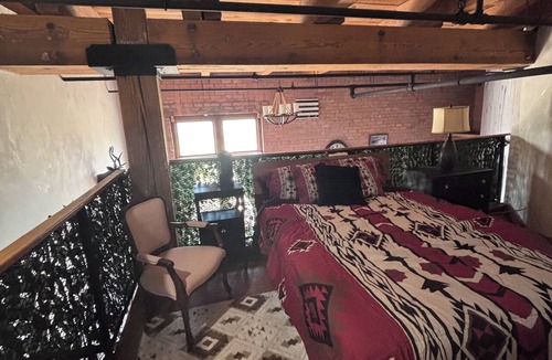 Mexicantown - Southwest Detroit Apartment | Historic Boutique Loft Near Michigan Central Gated Parking