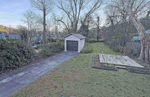 St. Elmo Improvement League Apartment | Historic St. Elmo District Bungalow - Garage & large back yard - backs up to neighborhood playground