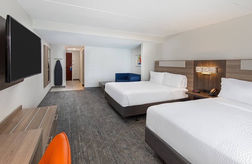 Fortson Hotel | Holiday Inn Express Hotel & Suites Columbus at Northlake by IHG