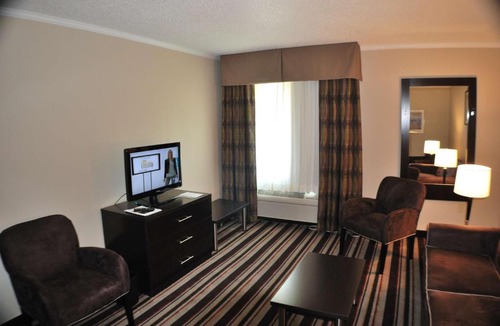 Whitebridge Hotel | Holiday Inn Express Nashville W-I40 by IHG