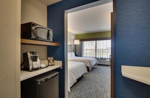 Findlay Hotel | Holiday Inn Express & Suites Findlay North by IHG