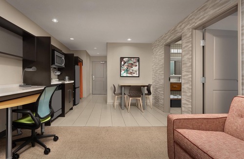Huntsville Hotel | Home2 Suites by Hilton Huntsville/Research Park Area, AL