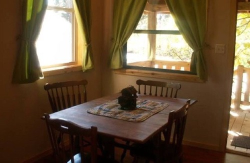 Jamestown Cabin | Hospitality and HORSEpitality® at its best!