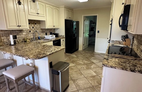 Dadeville House | House is under construction!Welcome to Samantha Place Retreat