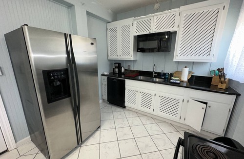 Fort Morgan Apartment | I love Lucy Bayfront Studio