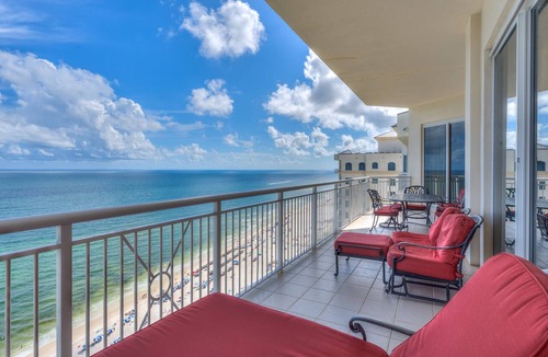 Ono Island Condo | Indigo East 2102 Penthouse-Private Poolside Cabana