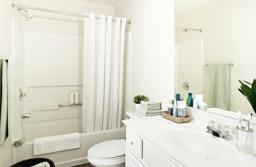 Sand Ridge Hotel | InTown Suites Extended Stay Birmingham AL - Homewood