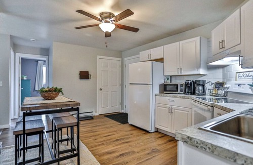 Weston Apartment | Jelinek Hideaway Unit 8 - Modern 2BR Apartment